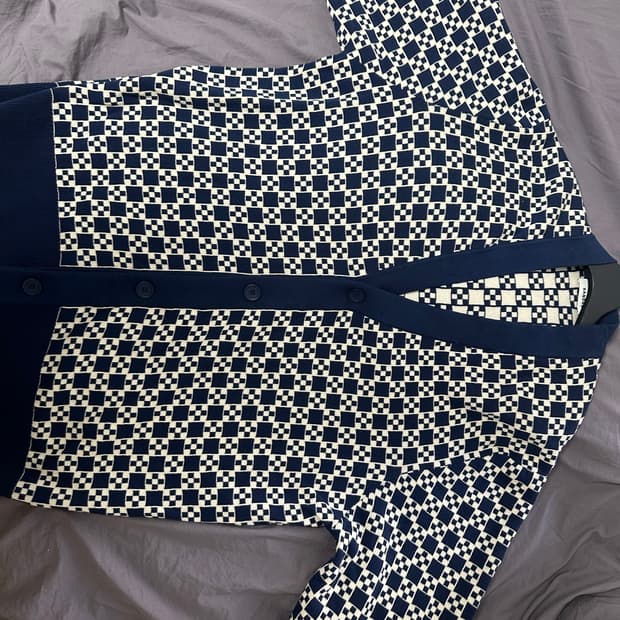 새상품 산드로남성가디건