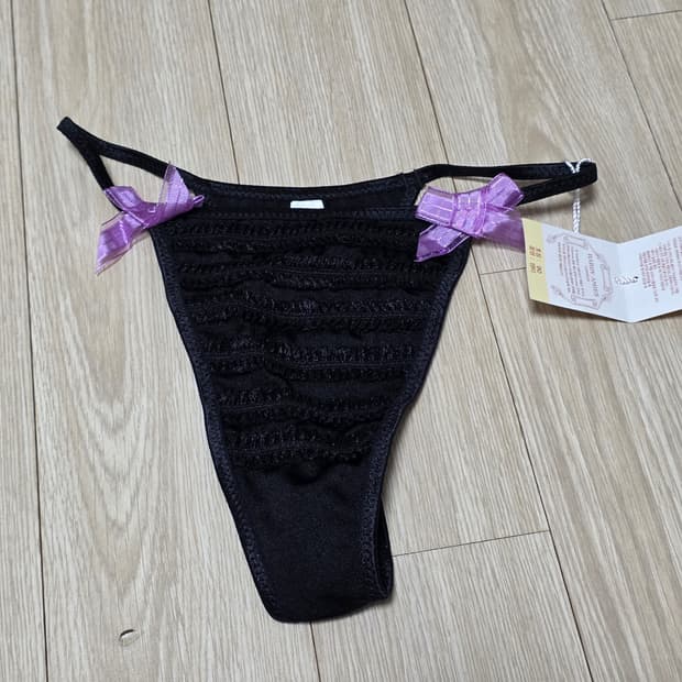 HARDY AMIES 블랙x퍼플 레이스 리본 여성 T팬티 란제리 새상품