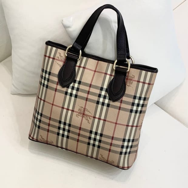 버버리 노바체크 토트백 (정품)