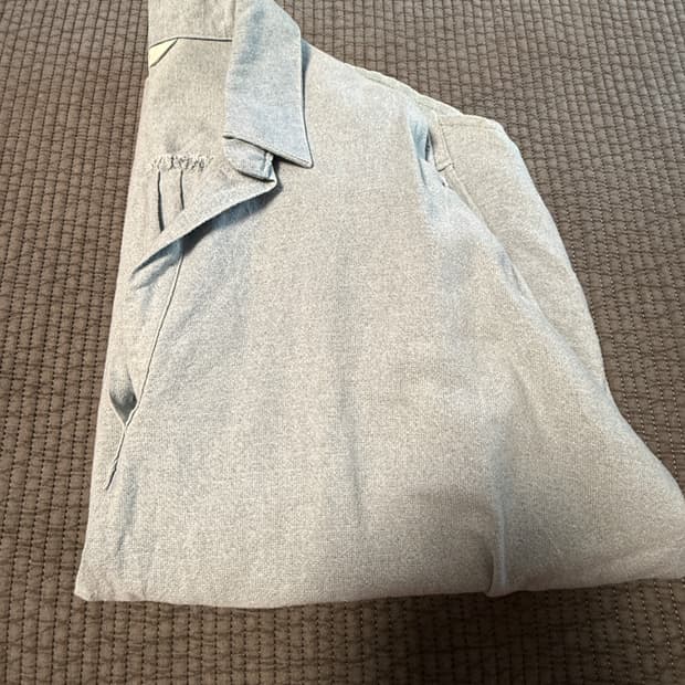 피그먼트 하늘색셔츠 FREE