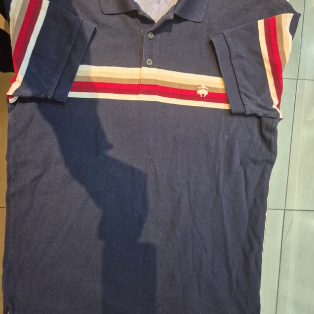 브룩스브라더스 반팔 폴로 m 판매합니다 
단시간 착용하고 보관만 해서 판