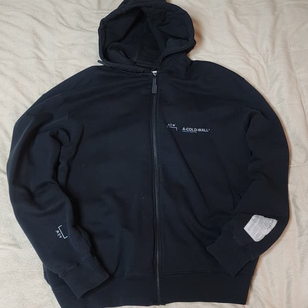 어콜드월 후드집업 팝니다 / 사이즈 105