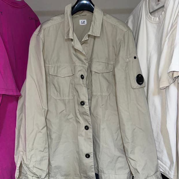 cp컴퍼니 나일론 셔츠 자켓