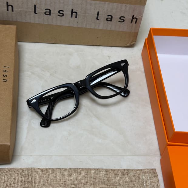 4월8일 구매 래쉬 쿠퍼 새상품 팝니다.