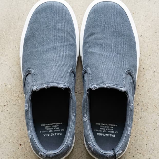 발렌시아가 Paris Graffiti Slip On Sneakers 
