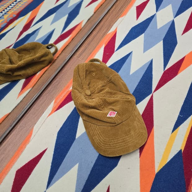 단톤 코듀로이 볼캡 브라운