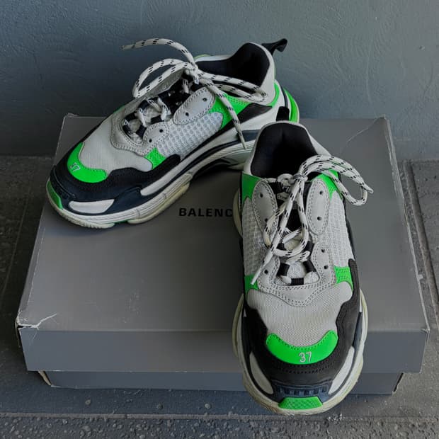 발렌시아가 트리플 S EU 37 / 240