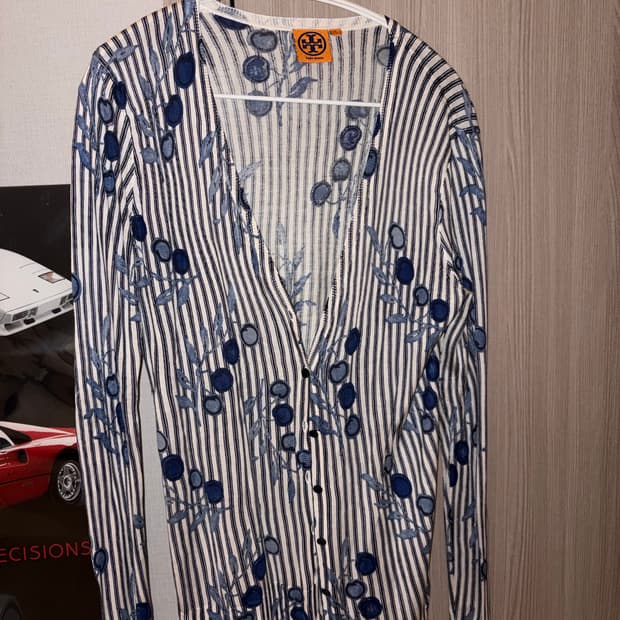 토리버치 가디건