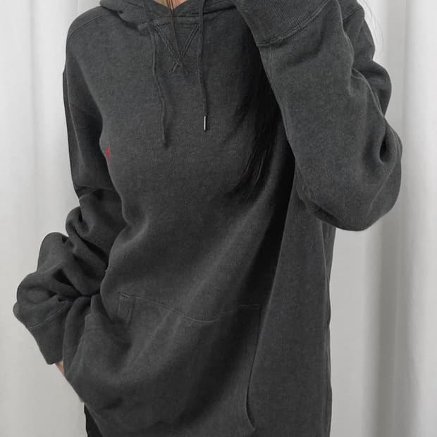 폴로 레드 로고 후드티