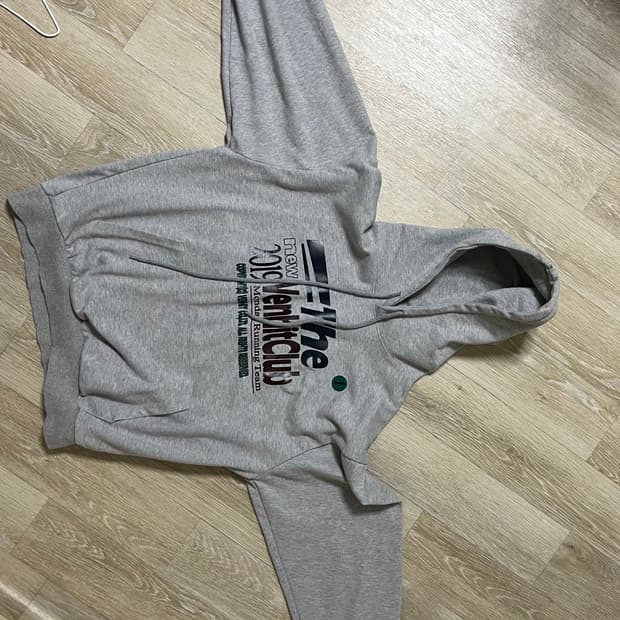 벤힛 후드티