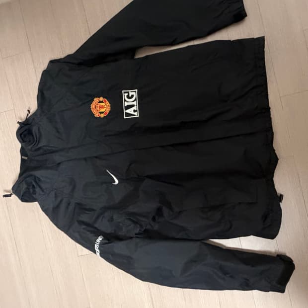 나이키 맨유 바람막이 L