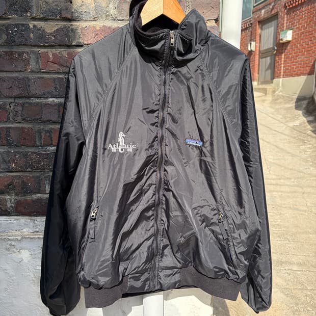 90s Patagonia 자수 쉘드 신칠라 블랙 자켓