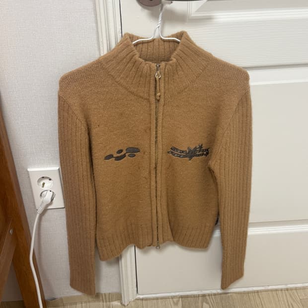 스컬프터 니트 집업 