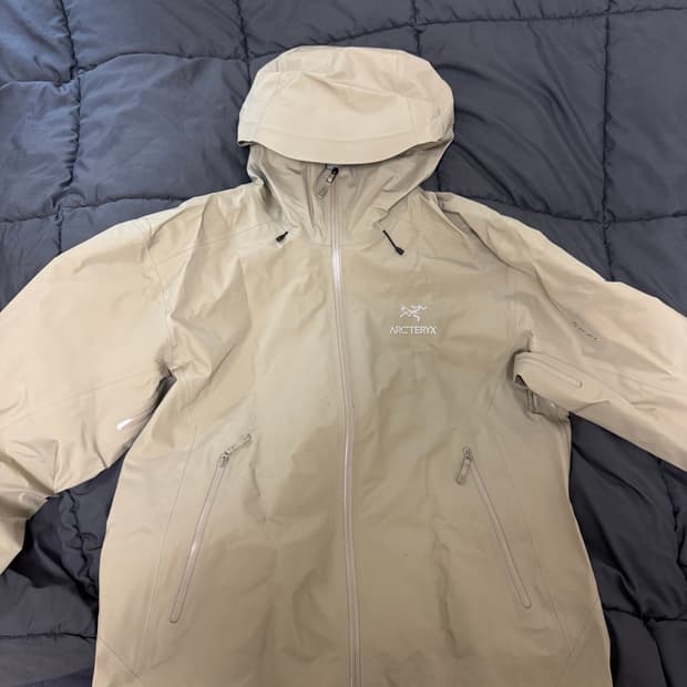 아크테릭스 베타 LT 자켓 스모크 블러프 XL