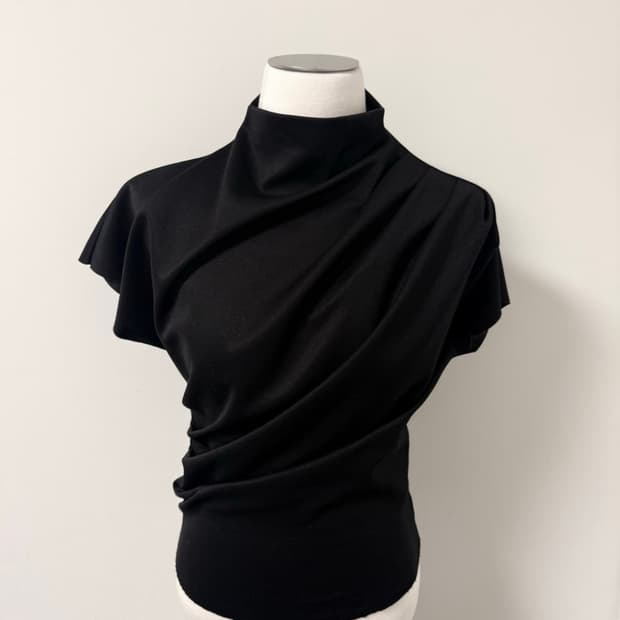 드레이프 반팔티