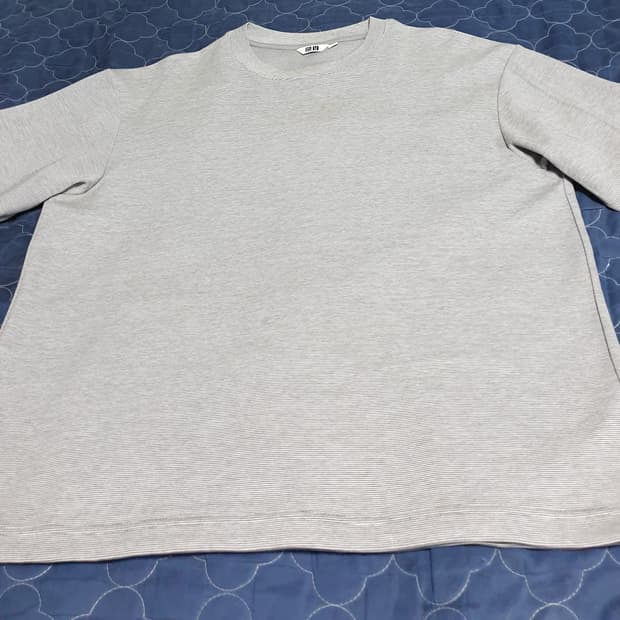 유니클로 U 오버핏 단가라 반팔티 블랙 (L)