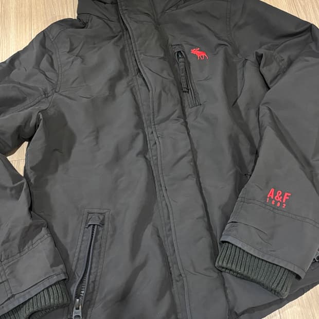 아베크롬비 바람막이 M