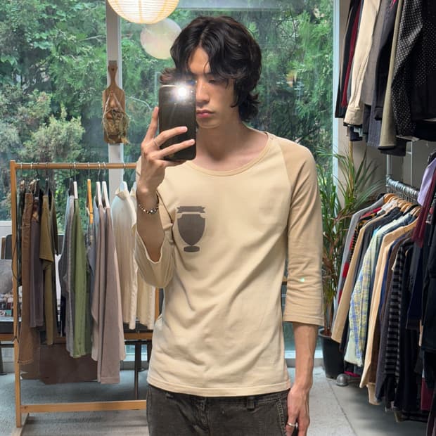 요시오 쿠보 레글런 티셔츠