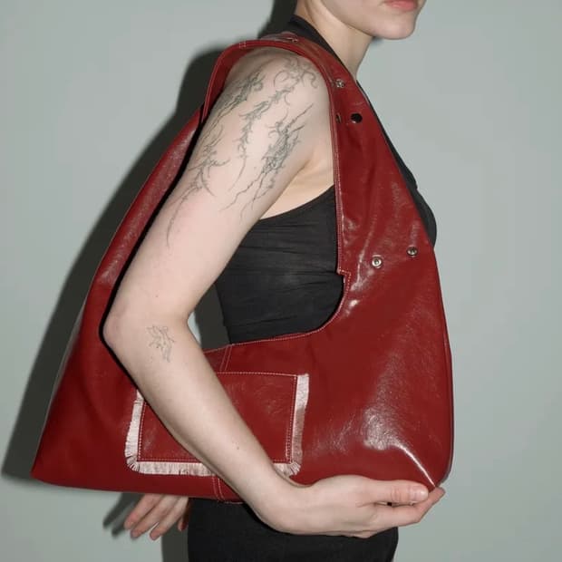 히에타 티나 체리레드 숄더백