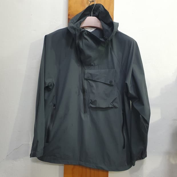 라퍼지스토어  후드 바람막이티(100)