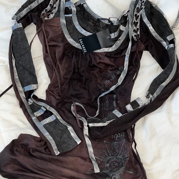 샐비지 펀칭 롱슬리브 