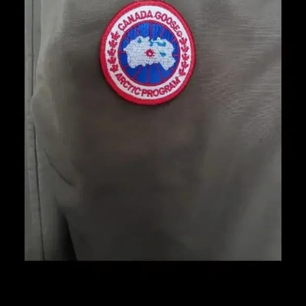 럭셔리 구스패딩 카키색상105~110