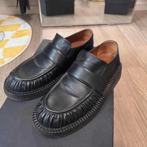 마르셀 알루체 로퍼 41사이즈 팝니다.