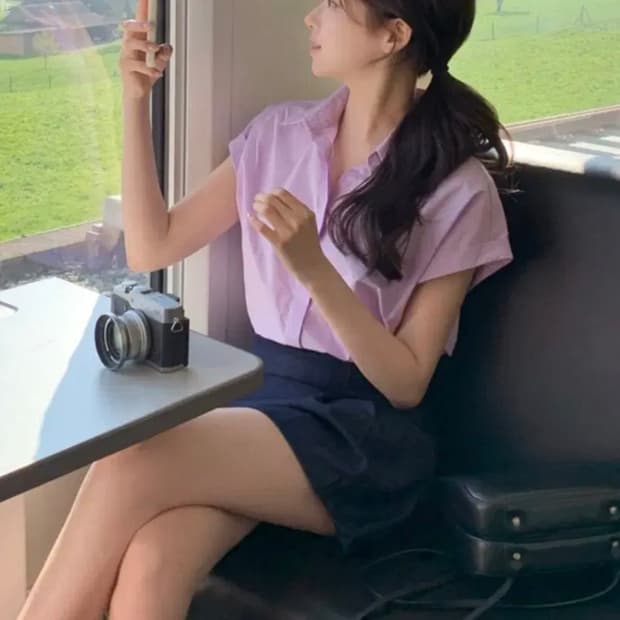 [새상품]아뜨랑스 롤업 반팔 블라우스 셔츠