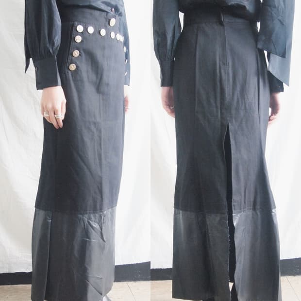 돌체앤가바나 금장 마린 버튼 블랙 레더패널 롱스커트