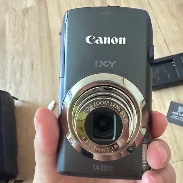 Canon IXY 10s (Ixus 210) 디지털 카메라.