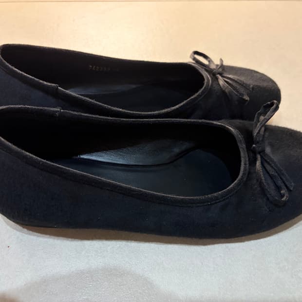 발렌시아가 발레 슈즈