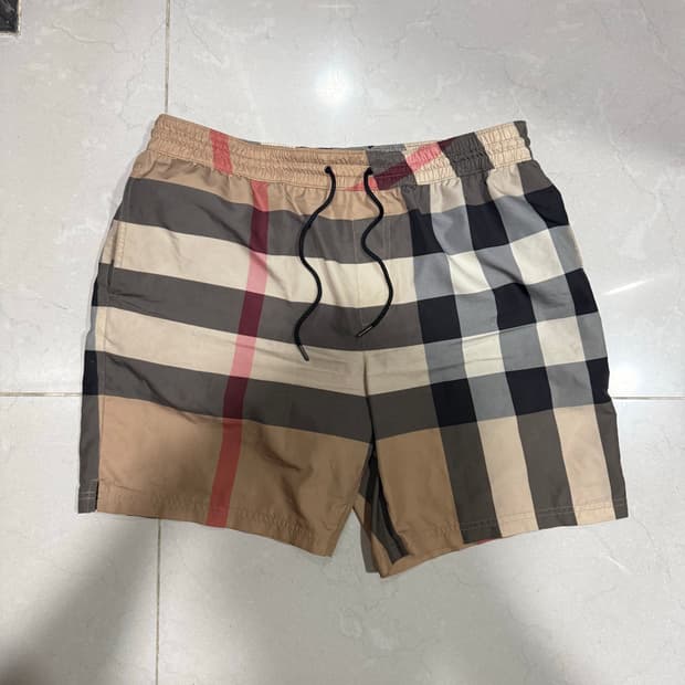 [당일출고,L사이즈] 버버리 체크 스윔팬츠 반바지 
