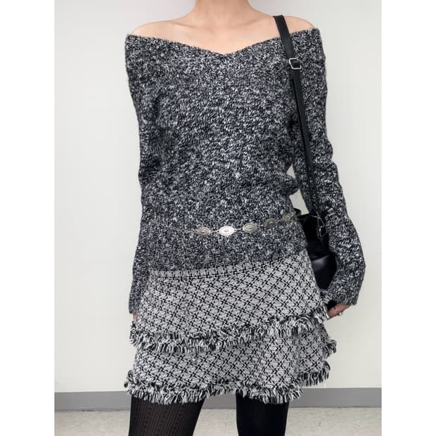 빈티지 차콜 오프숄더 니트