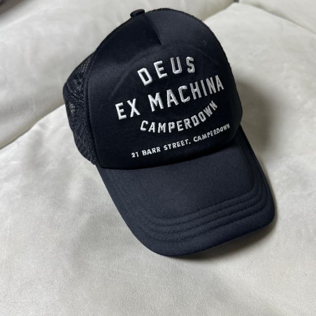 데우스 모자 볼캡