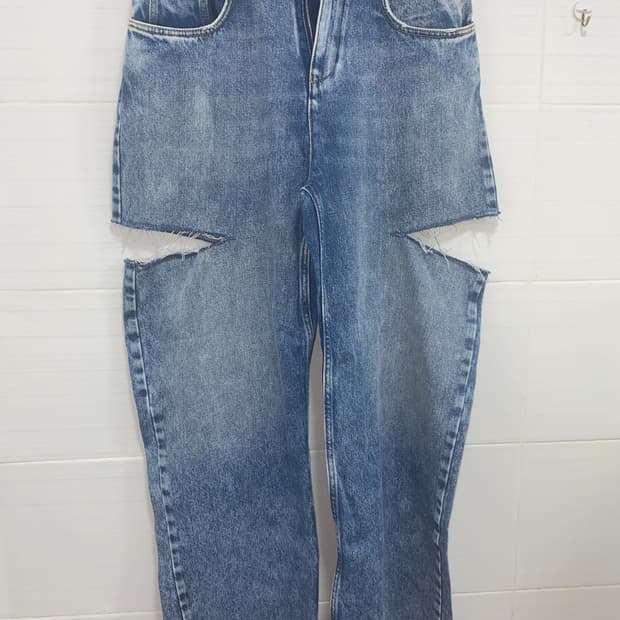 마르지엘라 컷아웃진 42