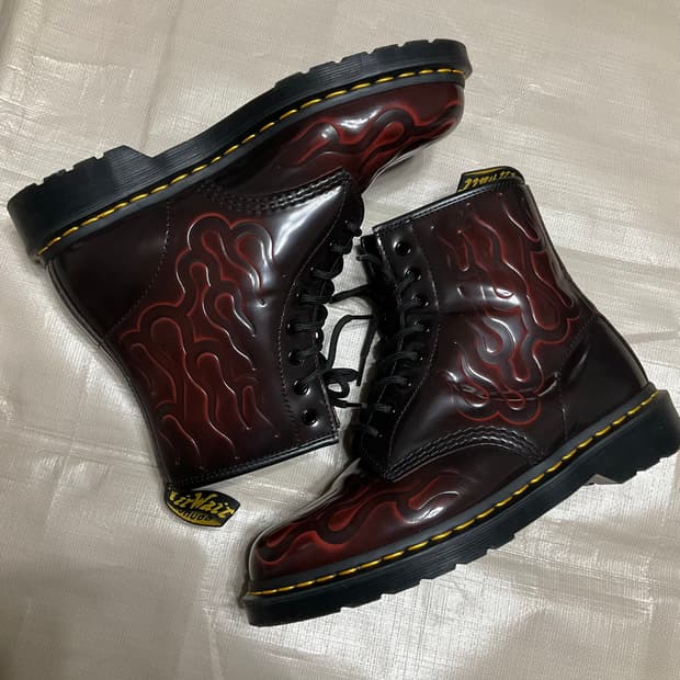 닥터마틴 인페르노 체리레드 260