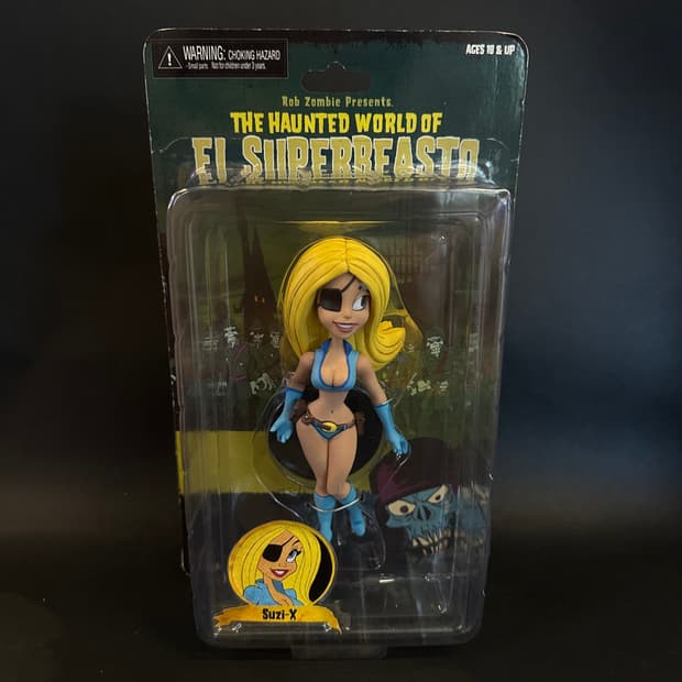 피규어 The Haunted World of El Superbeasto