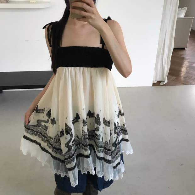 vintage pattern lace sleeveless