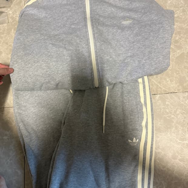 L&M사이즈 아디다스 스케이트보딩 트랙 셋업 그레이