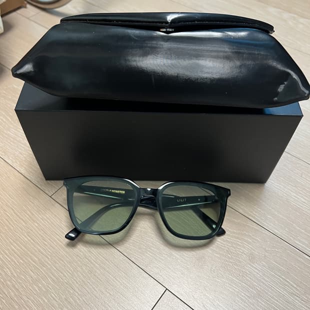 젠틀몬스터 선글라스 릴리트(카키)