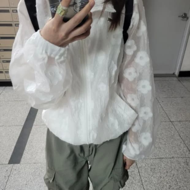 시스루 플라워 윈드브레이커