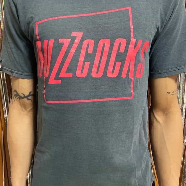 00s Buzzcocks Band Tshirt 