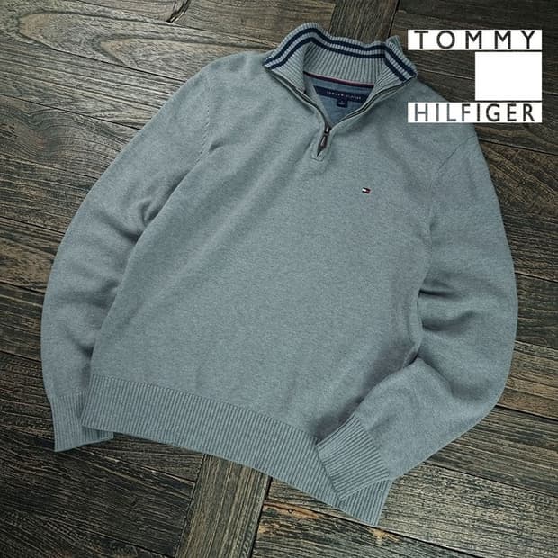 [타미힐피거] 로고 자수 하프집업 반집업 니트 그레이 M19596