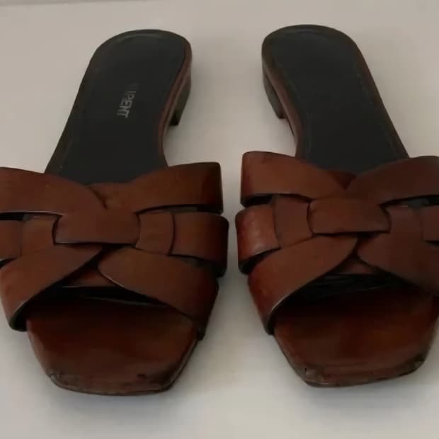 (정품 )생로랑 가죽 샌들 슬리퍼 뮬 225mm 