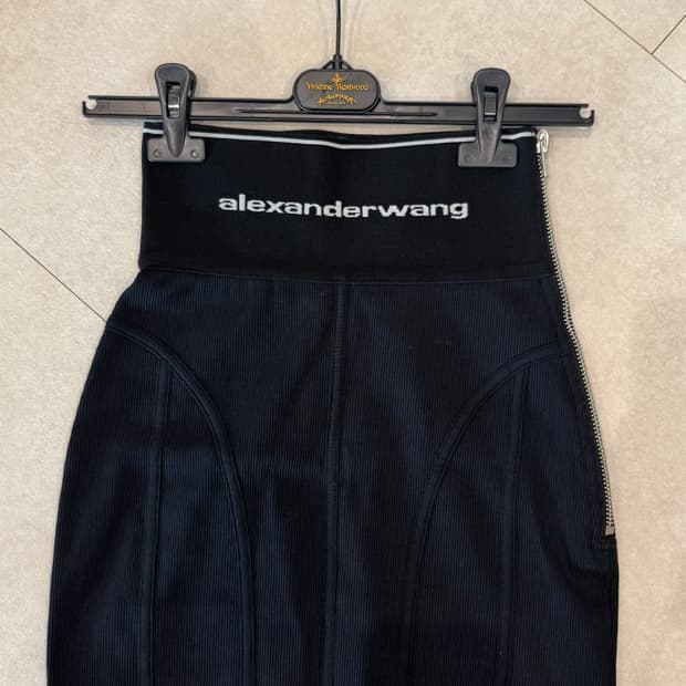 알렉산더왕 로고스커트