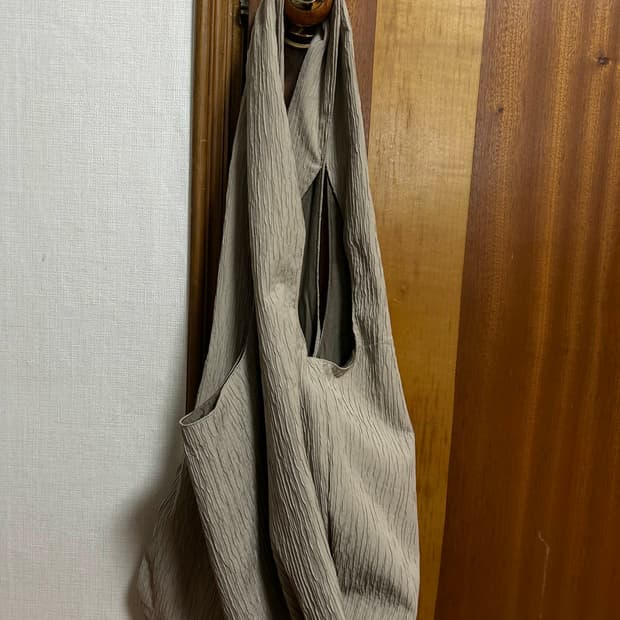 러드 adapt crinkle bag 베이지