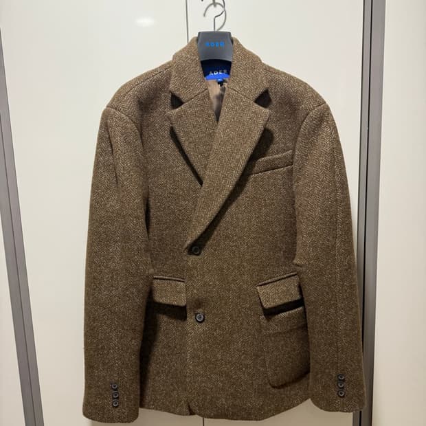 아더에러 노빌리티 블레이저