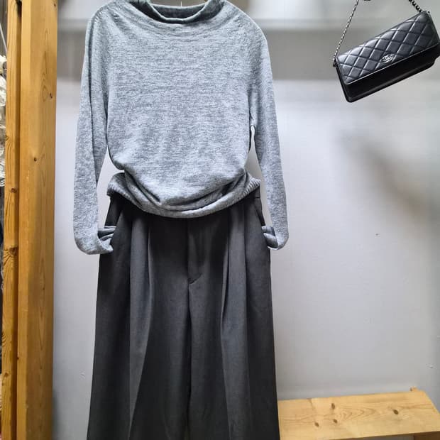 Y's (Yojiyamamoto)요지야마모토 린넨니트. juan슬랙스