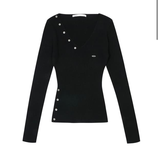 보헤미안서울 BUTTON V-NECK SLIT KNIT