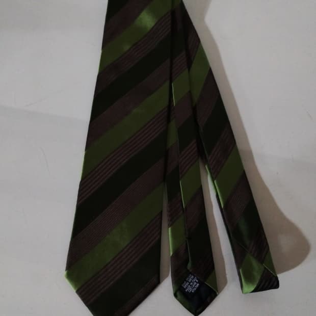 휴고보스 스트라이프 넥타이